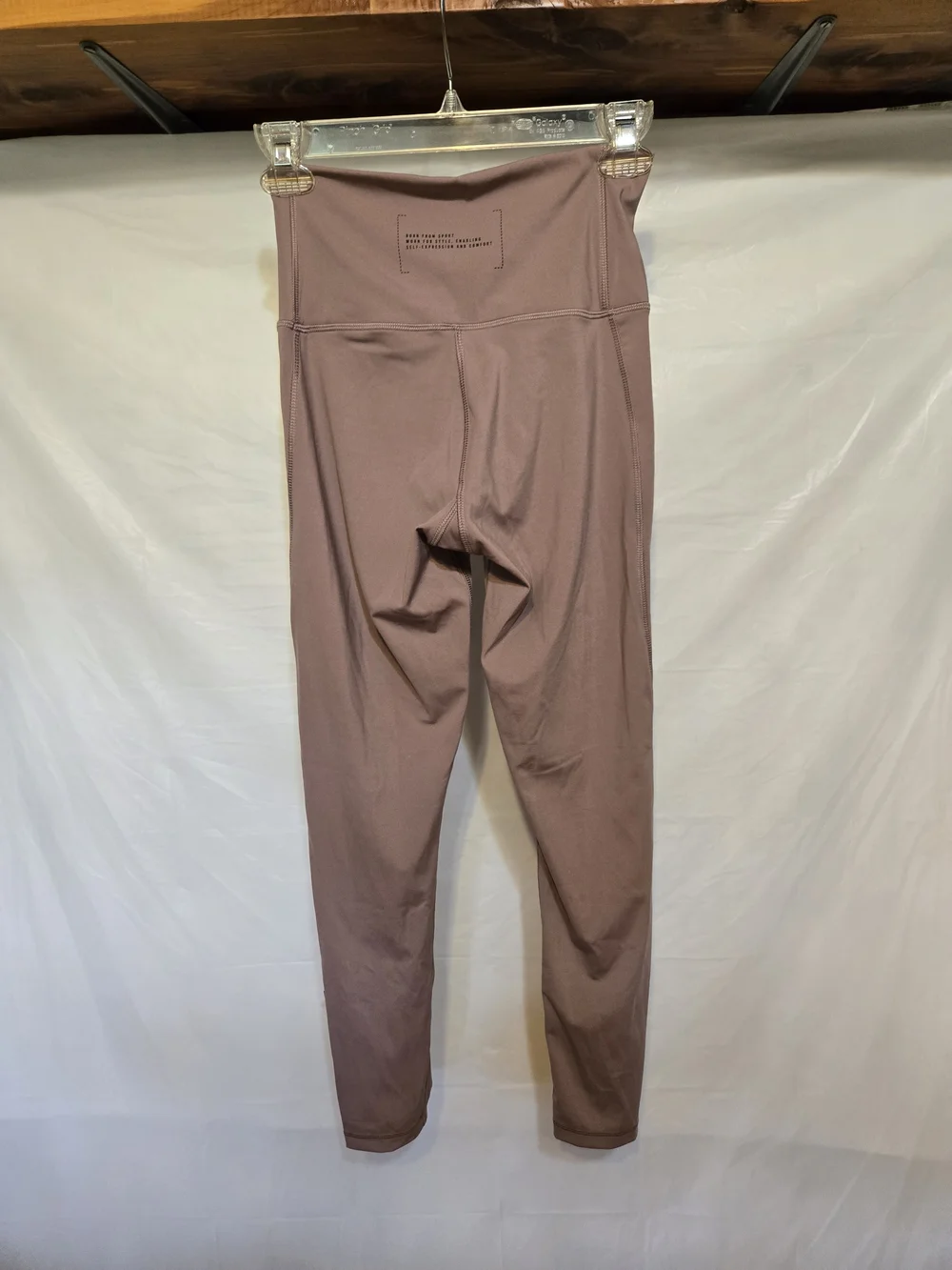 Adidas High-Waist Mauve Leggings – Comfortable Women’s Activewear - Picture 2 of 13